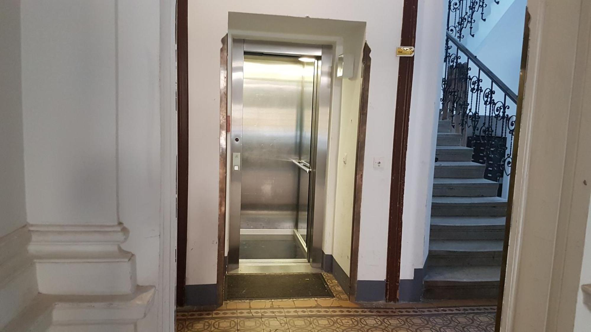 Gorgeous Viennese Apartment 10 Min To City Center Luaran gambar